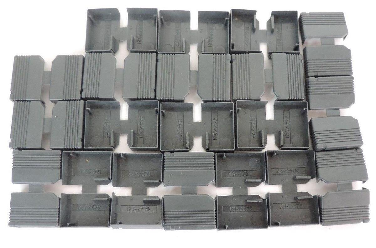 Used LOT OF 20 NEW SCHNEIDER 4477921 END CAPS