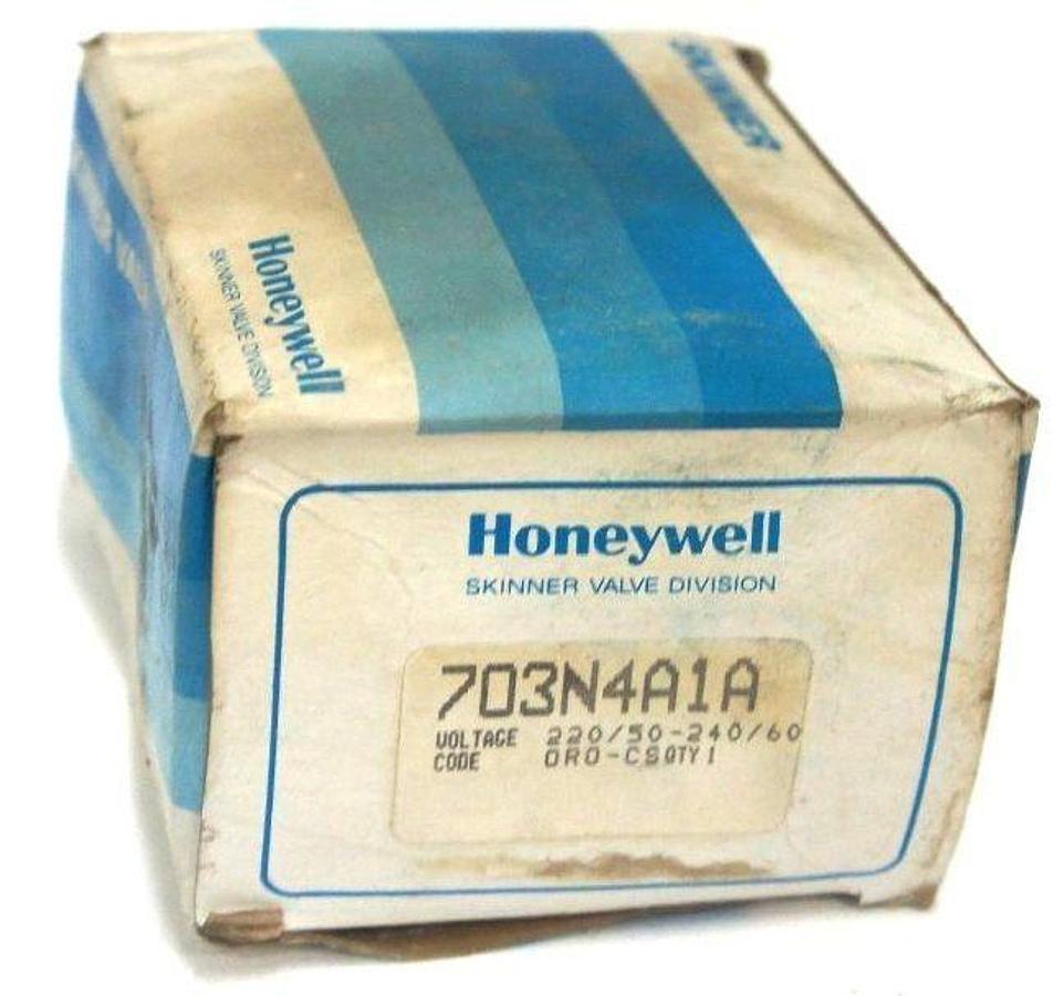 Used NIB HONEYWELL SKINNER VALVE 703N4A1A SOLENOID VALVE 220/240V 50/60HZ 5/8 ORIFICE