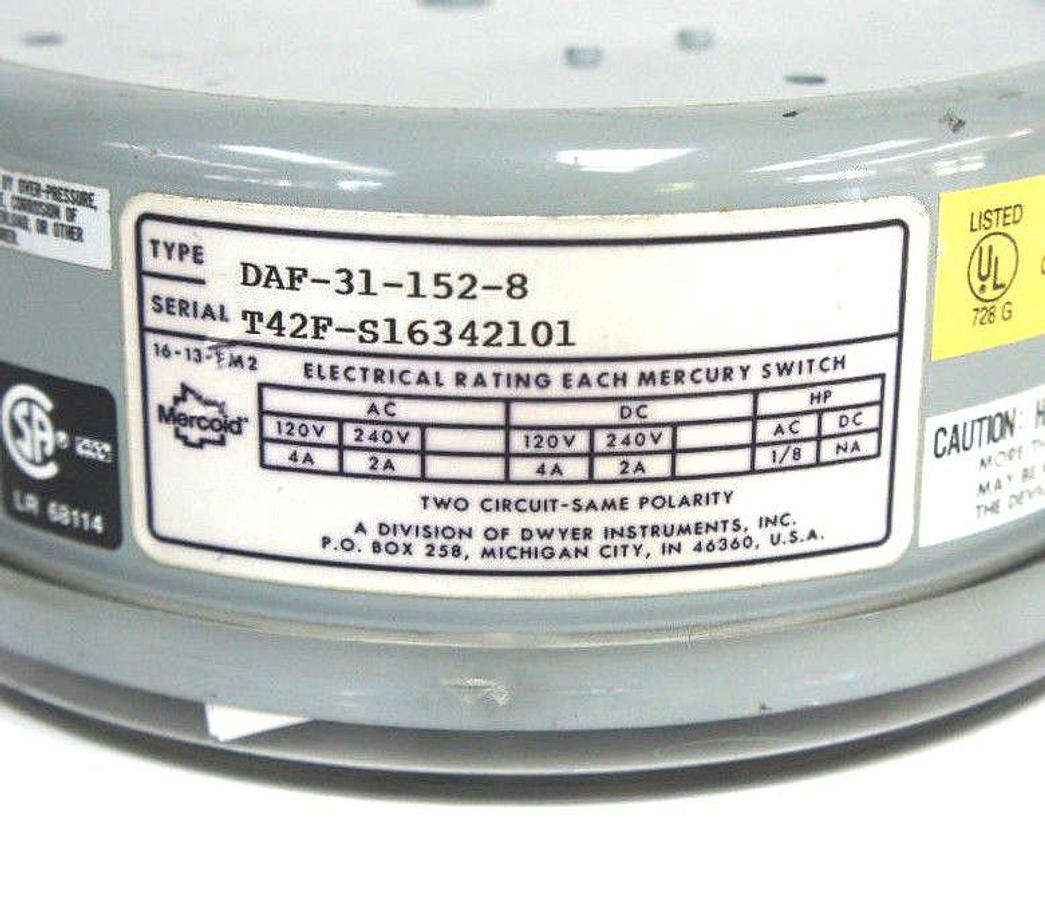 Used NEW MERCOID DAF-31-152-8 PRESSURE SWITCH DAF311528