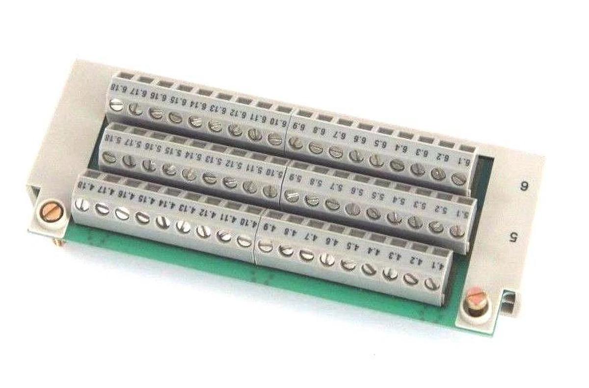 Used NIB SCHNEIDER AUTOMATION 170XTS00401 SCREW TERMINAL BUS BAR, 3 ROWS
