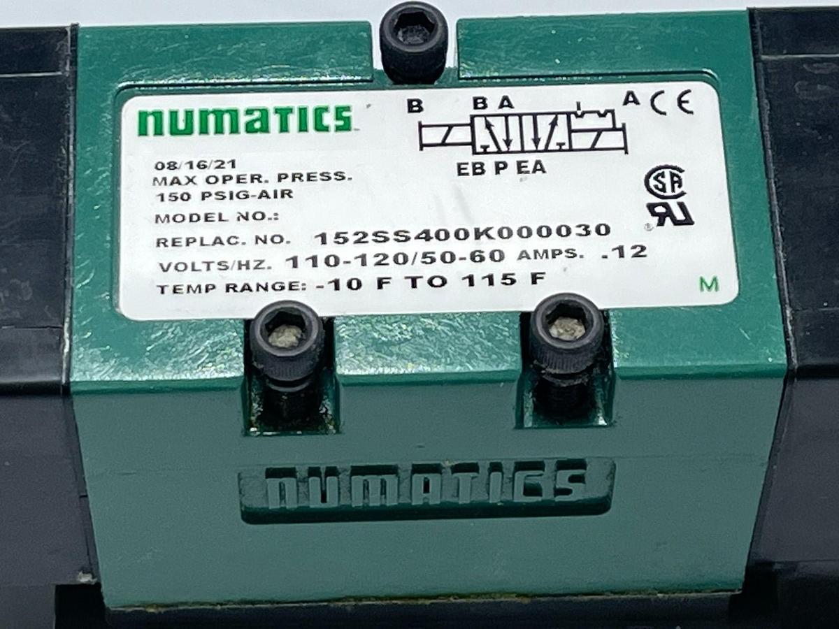 Used NUMATICS 152SS431K000030 Solenoid Valve 24VDC 4-Way 3-Pos Spring Return 1/4" NPT