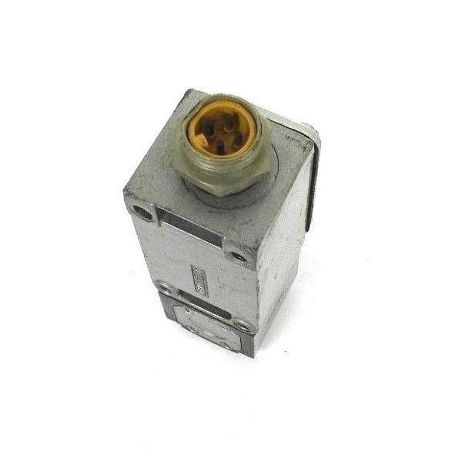Used R.B. DENISON C2-JK05 LIMIT SWITCH C2JK05 LOT 677, SER. A, NEMA A6