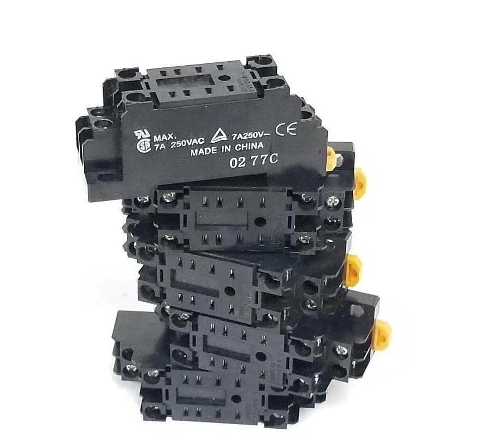 Used LOT OF 5 OMRON PYF08A-E RELAY SOCKETS 7A, 250VAC, 2-M4X10