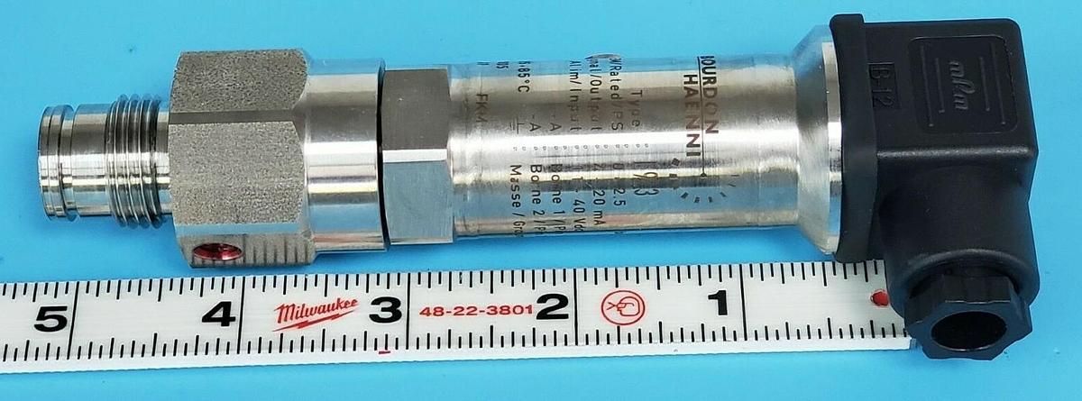 Used NEW BOURDON HAENNI TYPE: E923 PRESSURE TRANSMITTER 0-2.5 BAR 4-20mA 11-40VDC