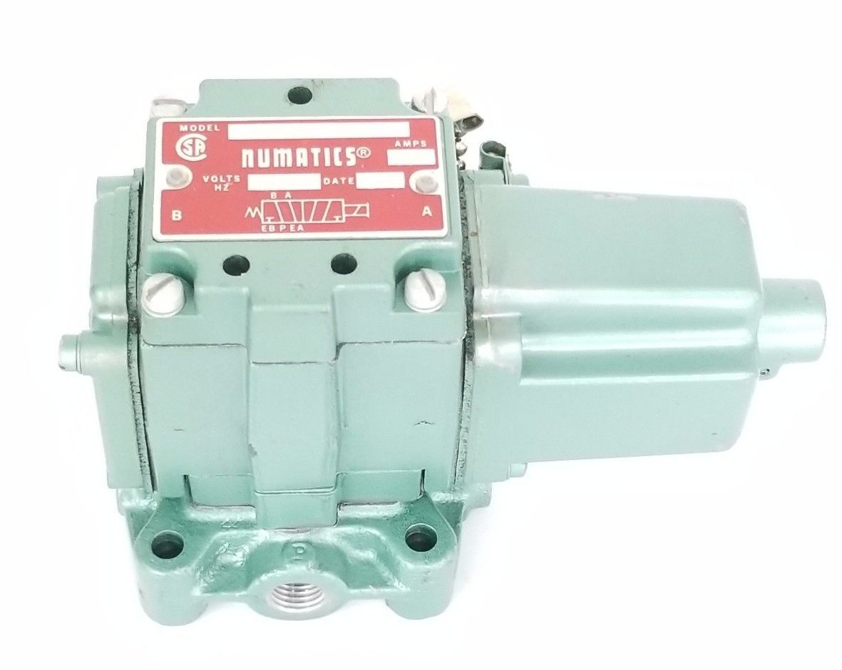 Used NUMATICS 12SAD4440A SOLENOID VALVE 0.17A, 120V, 50/60HZ