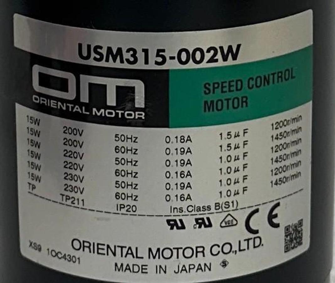 Used ORIENTAL MOTOR USM315-002W / USM315002W AC SPEED CONTROL MOTOR 200/230V 15W NSNP