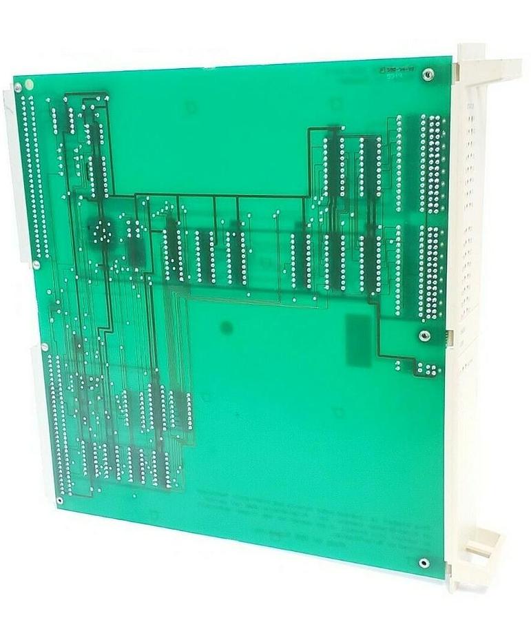 Used ABB DSQC239 YB560103-CH/8 REMOTE I/O BOARD 2668 165-14/1