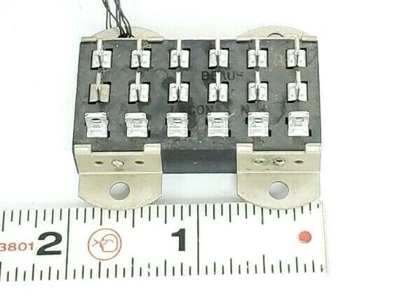 Used BLAW-KNOX 43015 18-CONTACT RELAY SOCKET