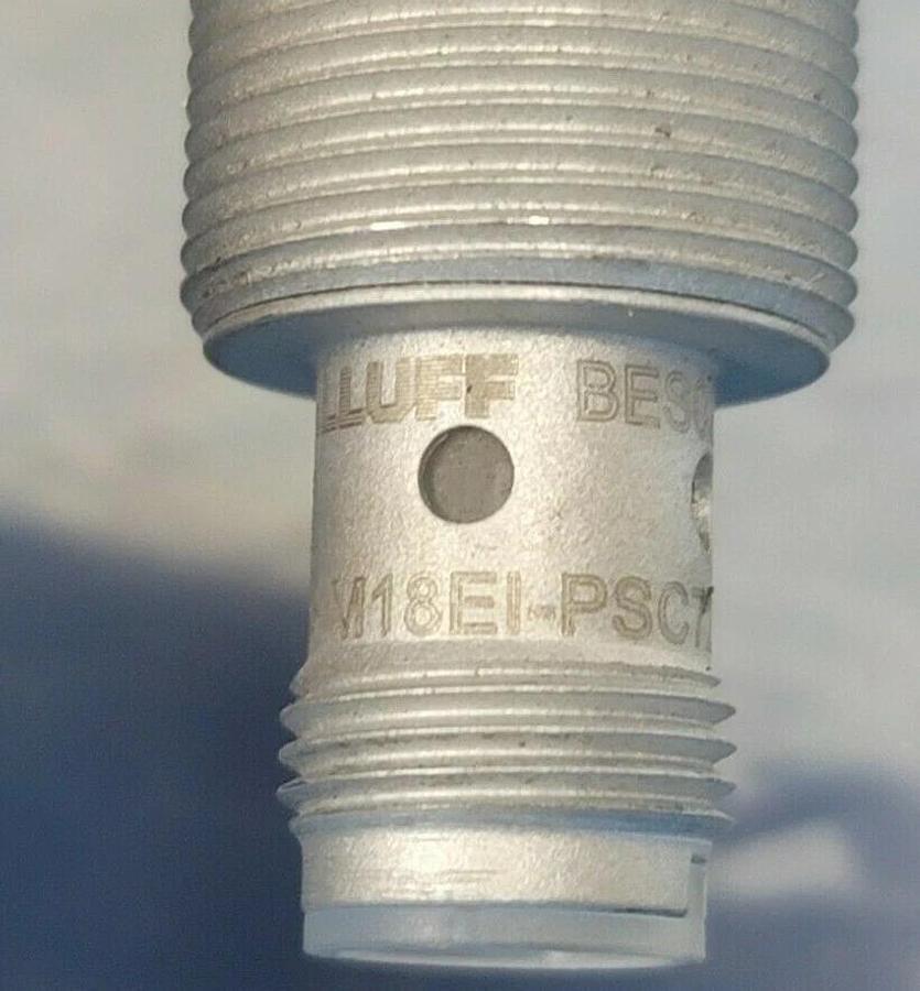 Used BALLUFF BESM18EIPSC72BS04GS01 PROXIMITY SENSOR BES M18EI-PSC72B-S04G-S01