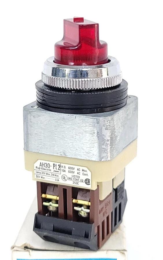 Used NIB FUJI ELECTRIC AH30-PL2R11/0098 SELECTOR SWITCH 2W 30V 2 POSITION