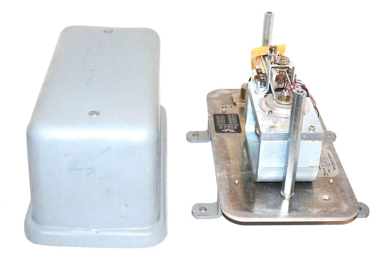 Used NEW TAYLOR INSTRUMENTS CO. F113-6646A ELECTRO PNEUMATIC TRANSDUCER TRANSMITTER