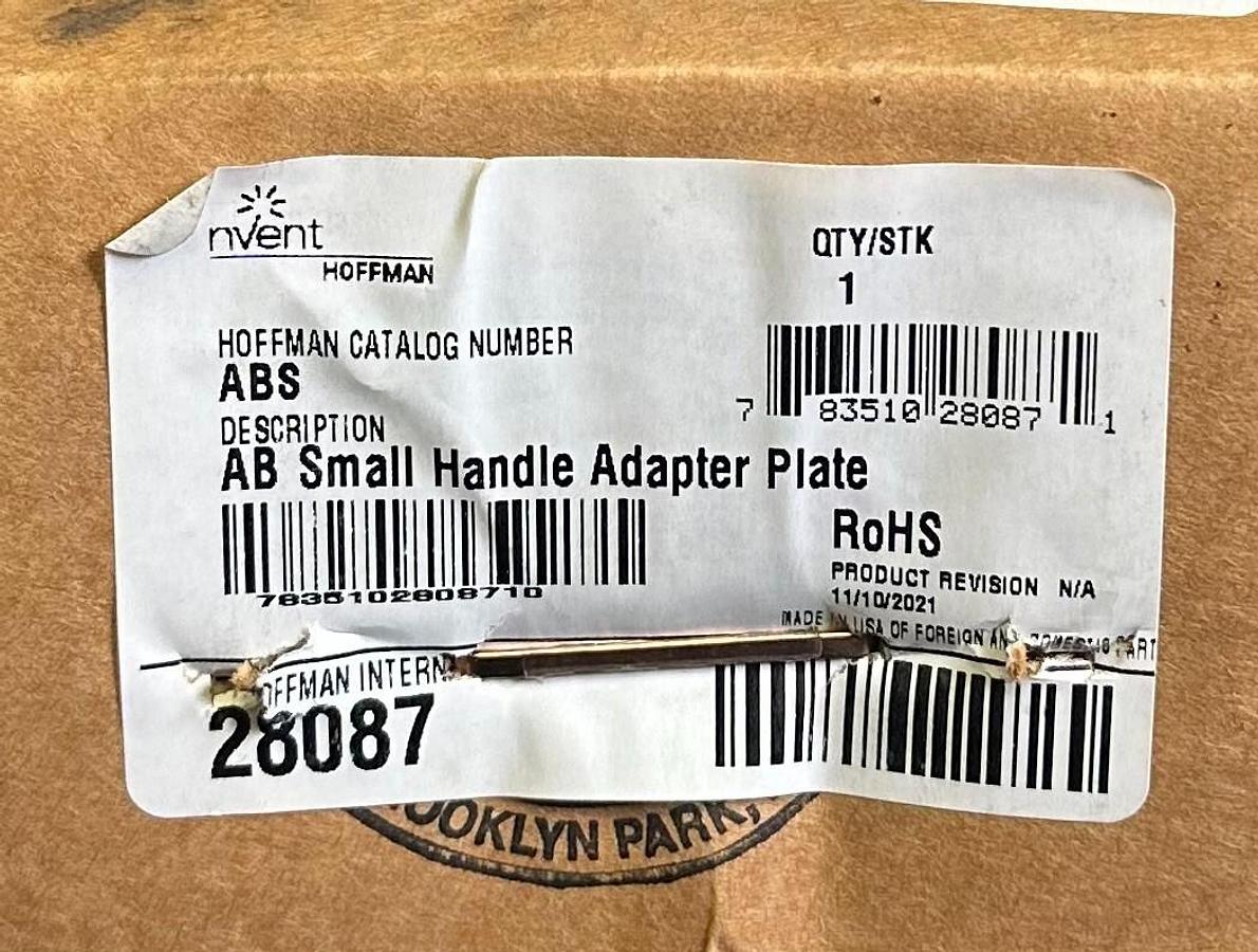 Used NEW HOFFMAN NVENT 28087 AB SMALL HANDLE ADAPTER PLATE ABS