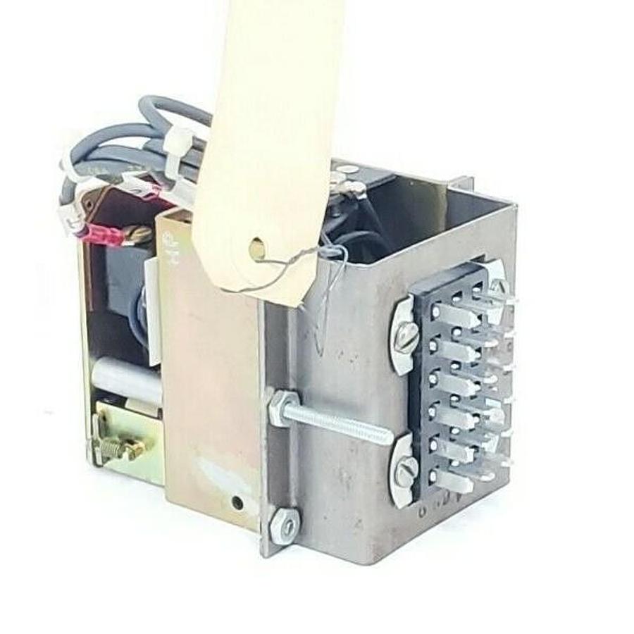 Used NEW ITC CSF3M TIMER-COUNTER DISPLAY PANEL TIME MIN:3S TIME MAX:3MIN 120V 60HZ