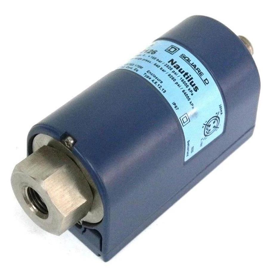 Used NIB TELEMECANIQUE XML-F160D2126 UNIVERSAL PRESSURE SENSOR 0-160BAR, 028091