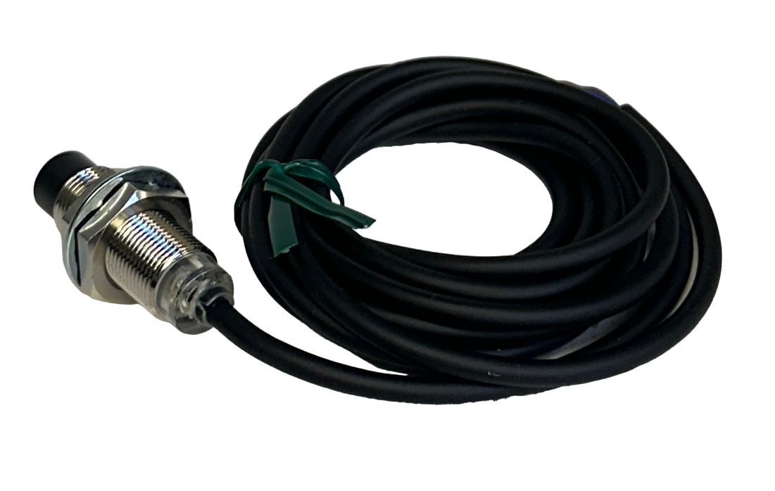 Used NAiS UZQ2211 / UZQ2 SERIES INDUCTIVE PROXIMITY SWITCH 8mm RANGE 12-24VDC NSNP