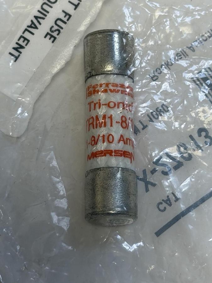 LOT OF 2 NEW ALLEN BRADLEY X-276132 FUSES 1.8A 250V X276132