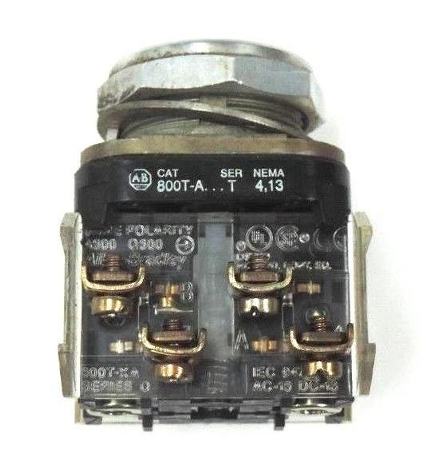 Used ALLEN BRADLEY 800T-A PUSHBUTTON 800TA SER. T W/ 800T-XA SER. D CONTACT BLOCKS