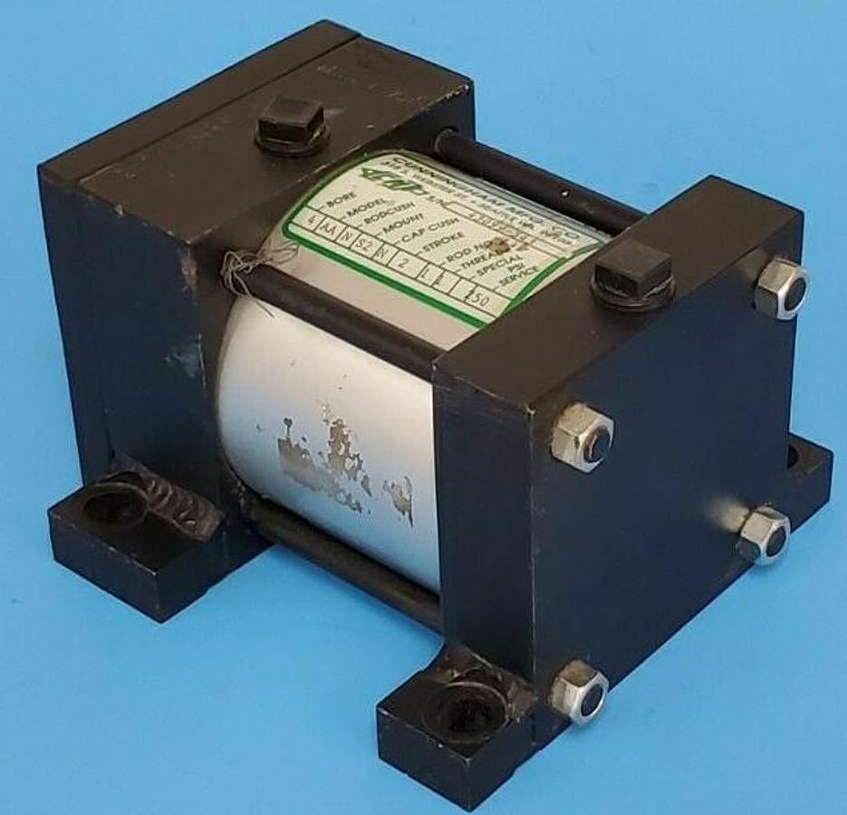 Used CUNNINGHAM MODEL AA PNEUMATIC CYLINDER 4" BORE, 2" STROKE, 250PSI, 4AANS2N211250