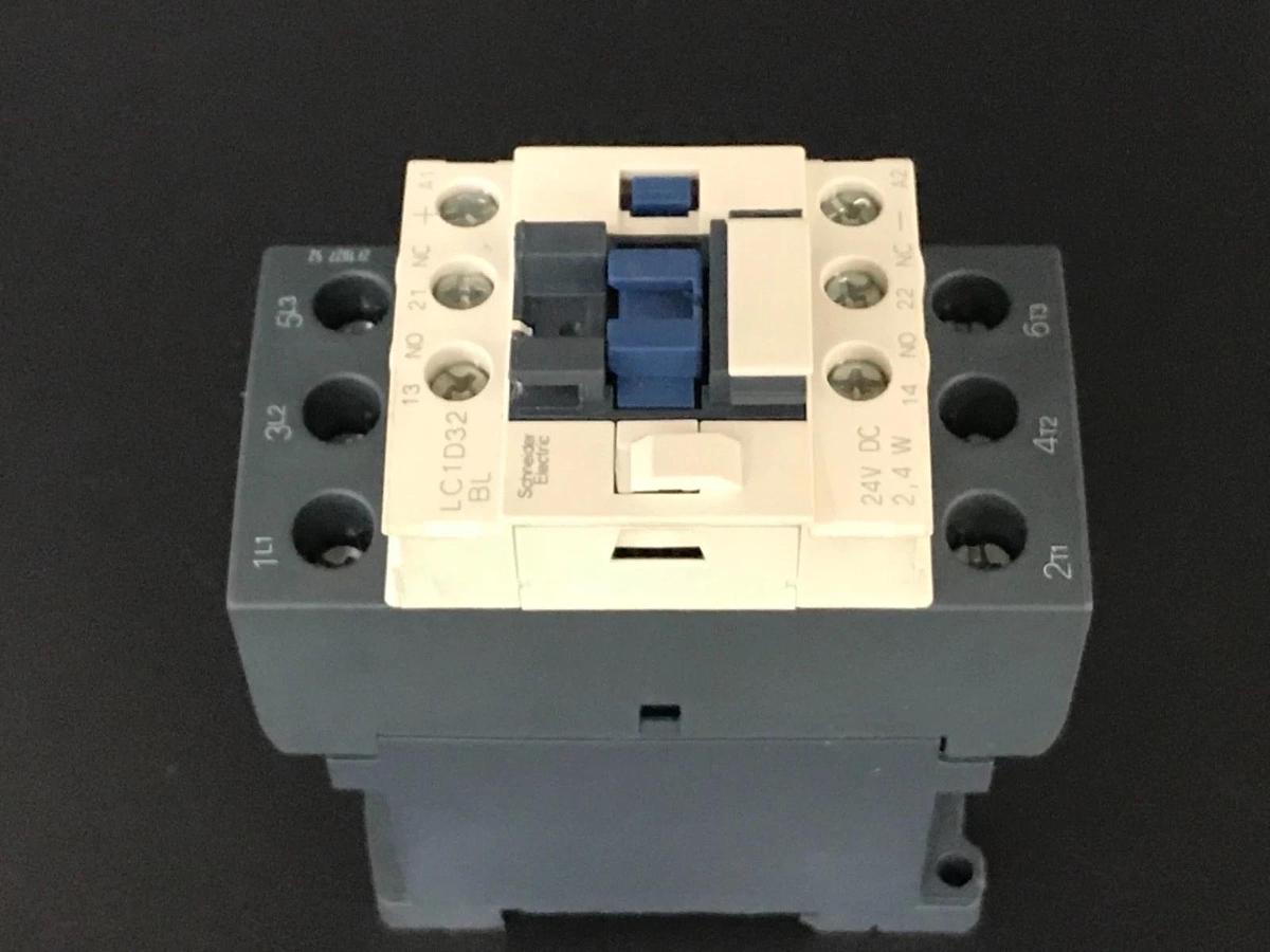 Used SCHNEIDER LC1D32BL NON-REVERSING CONTACTOR 24VDC TESYS 036183