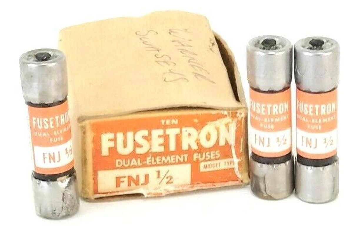 BOX OF 3 NEW COOPER BUSSMANN FNJ 1/2 FUSETRON DUAL-ELEMENT FUSES FNJ12