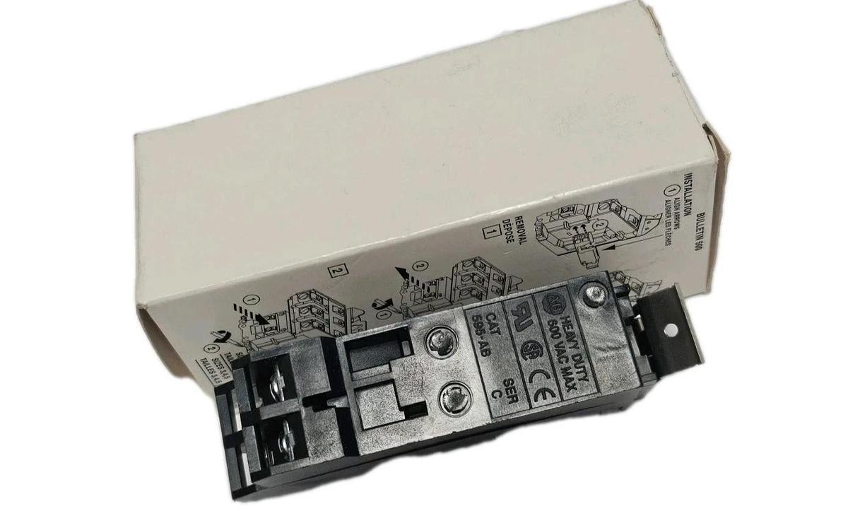 Used LOT OF 2 NIB ALLEN BRADLEY 595-AB AUXILIARY CONTACTS 595AB SER. C NSFP