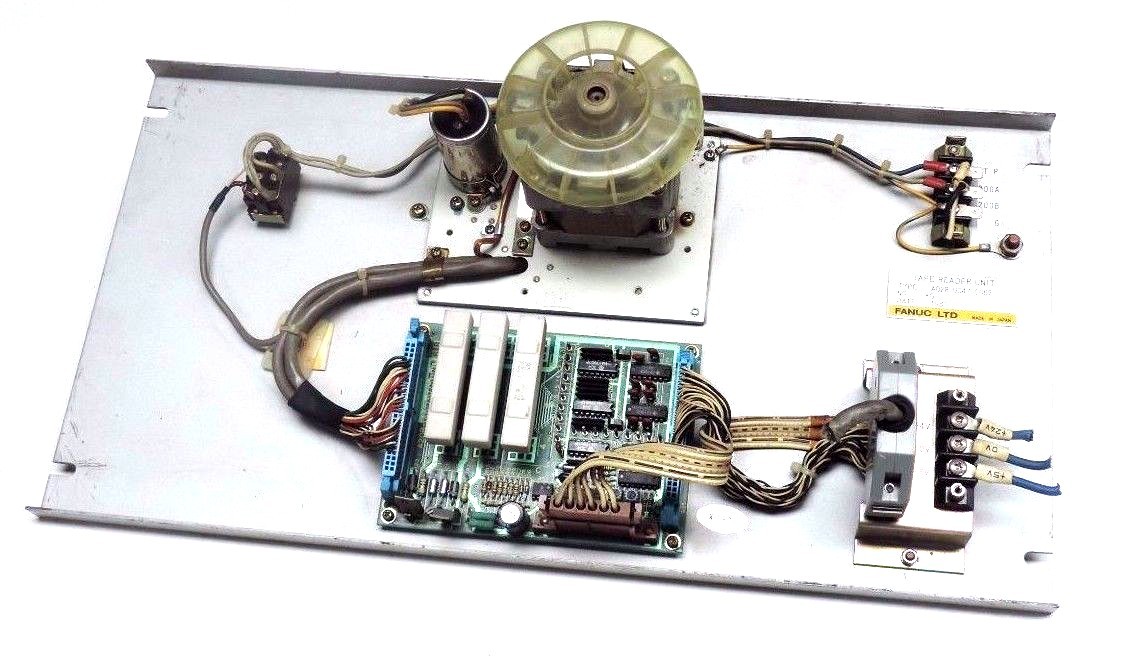 Used FANUC A02B-0047-C062 TAPE READER A20B-0007-0750/06B BOARD, A90L-0001-0114 MOTOR