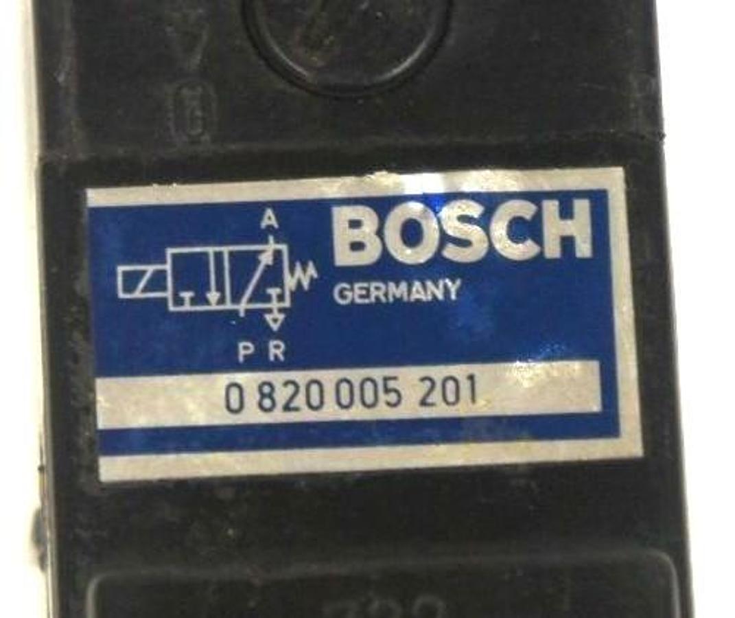 Used BOSCH 0 820 005 201 SOLENOID VALVE W/ 1 824 210 104 AND W/ 1 825 503 024