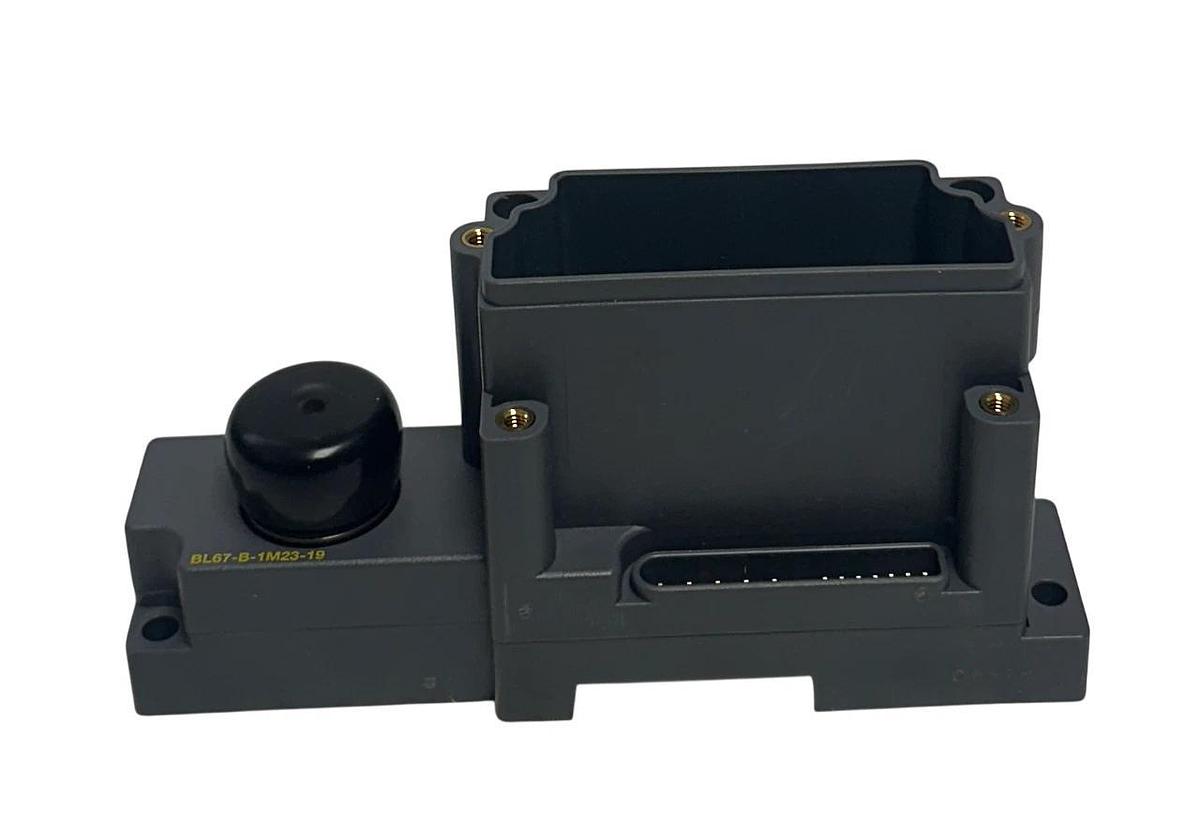 TURCK BL67-B-1M23-19 / 6827216 BL67 SYSTEM MODULE BASE M23 19-PIN NSMP
