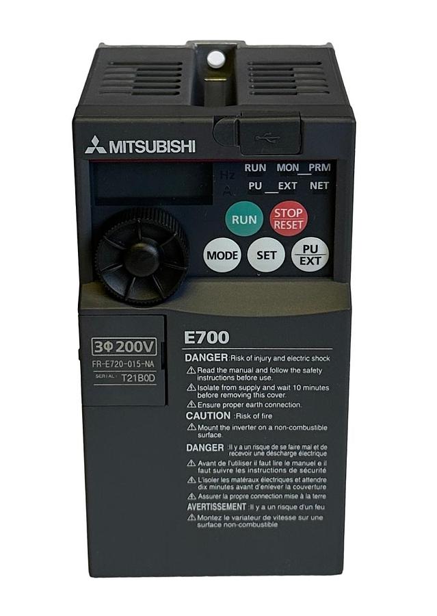 Used NEW MITSUBISHI FR-E720-015-NA / FRE720015NA E700 COMPACT INVERTER 3-PHASE 240V