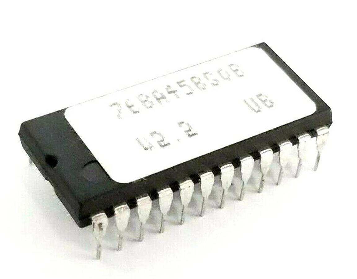 LOT OF 14 NEW GENERIC 768A458 COMPUTER CHIPS V2.2 24-PIN
