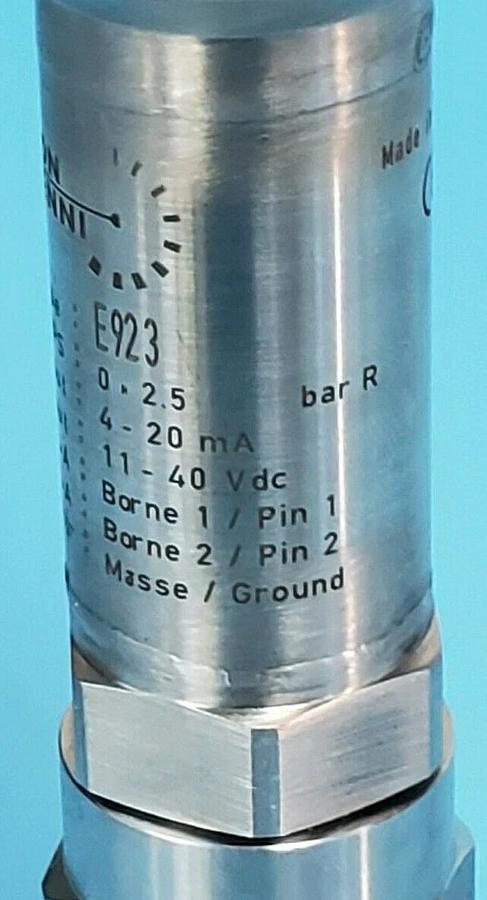 NEW BOURDON HAENNI TYPE: E923 PRESSURE TRANSMITTER 0-2.5 BAR 4-20mA 11-40VDC