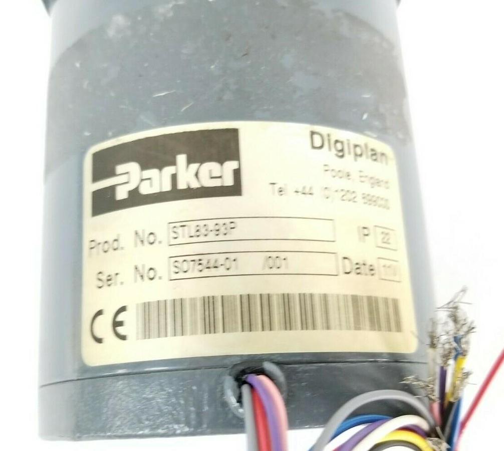 Used NEW PARKER STL83-93P STEPPER MOTOR DIGIPLAN IP 22 11V STL8393P