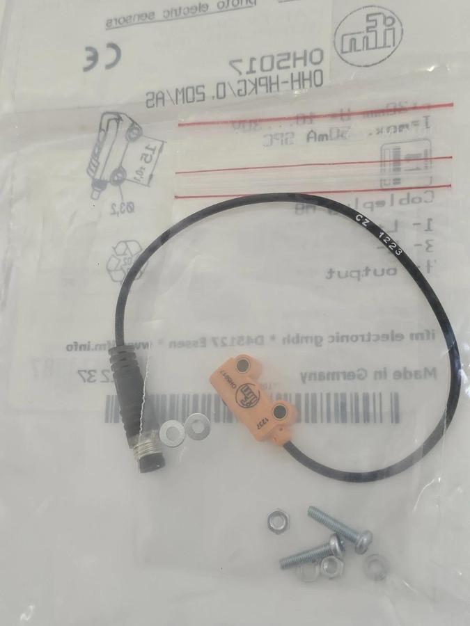 Used NEW IFM EFECTOR OHH-HPKG/0,20M/AS DIFFUSE REFLECTION SENSOR OH5017