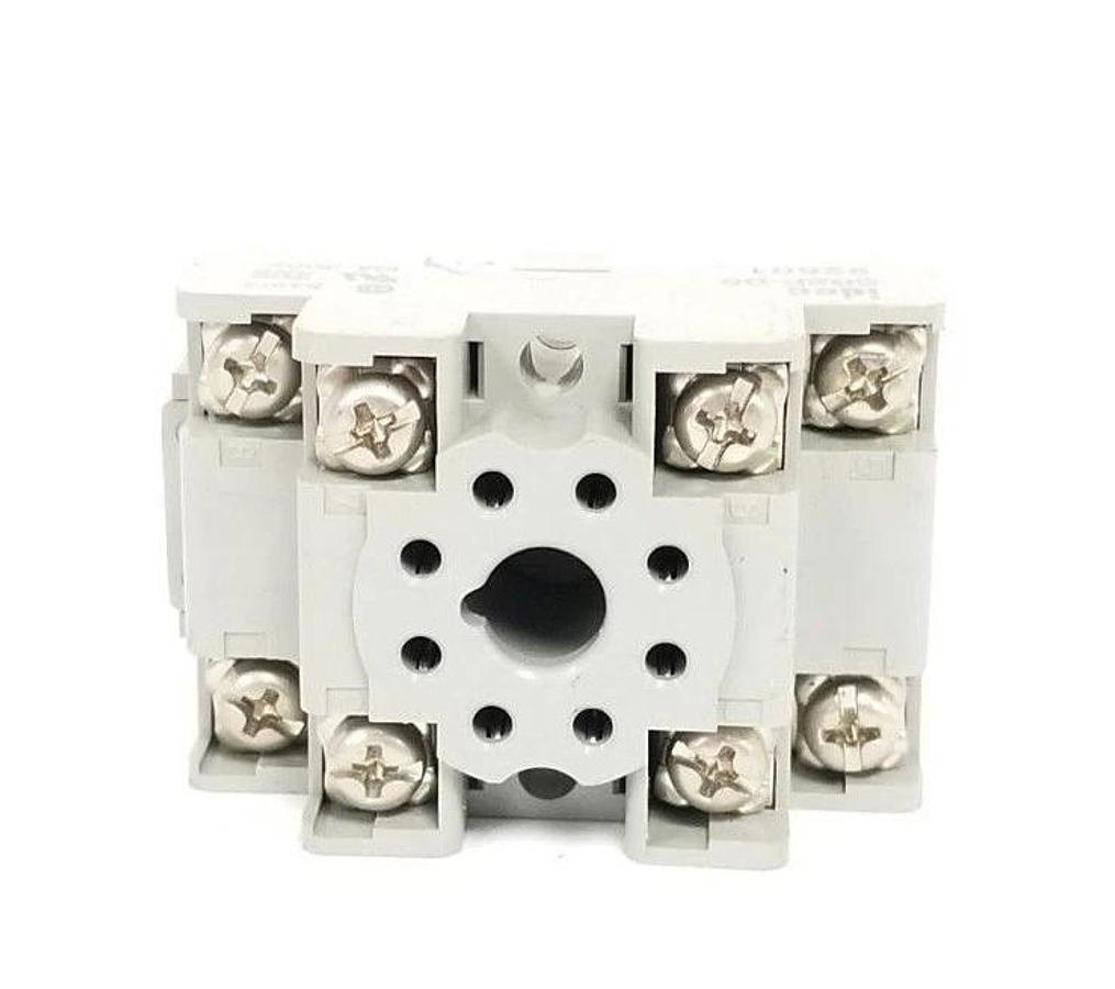 Used IDEC SR2P-05 RELAY SOCKET 10A 300V 84913 92501 SR2P05