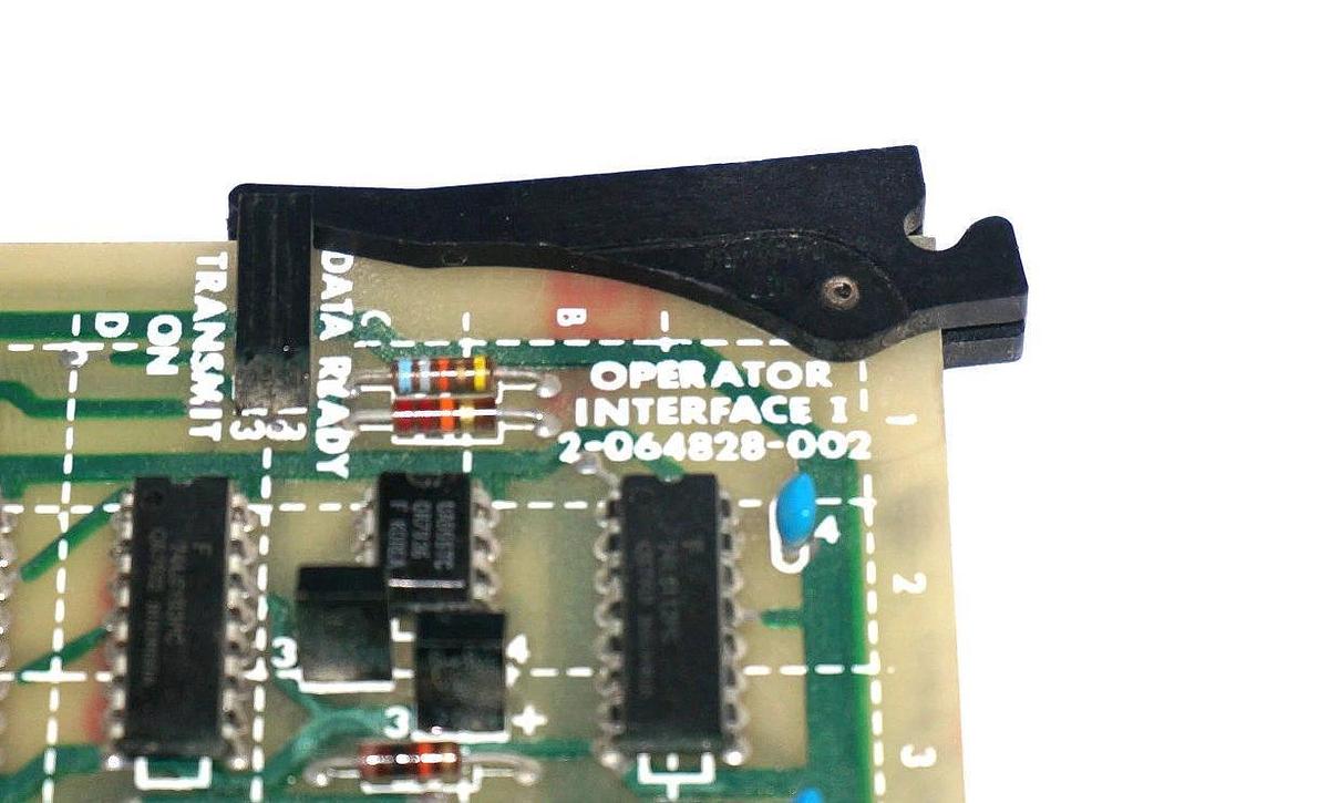 Used ACCURAY 2-064828-002 OPERATOR INTERFACE BOARD 2064828002