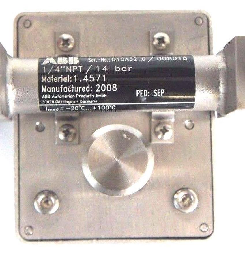 Used NEW ABB D10A32-0 FLOWMETER 1/4" NPT ORDER NO. 240150211/X004 D10A320