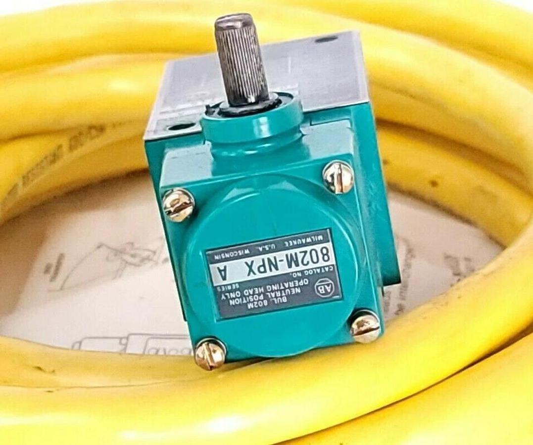 Used NIB ALLEN BRADLEY 802M-NPV16 PRE-WIRED SEALED LIMIT SWITCH SER. A