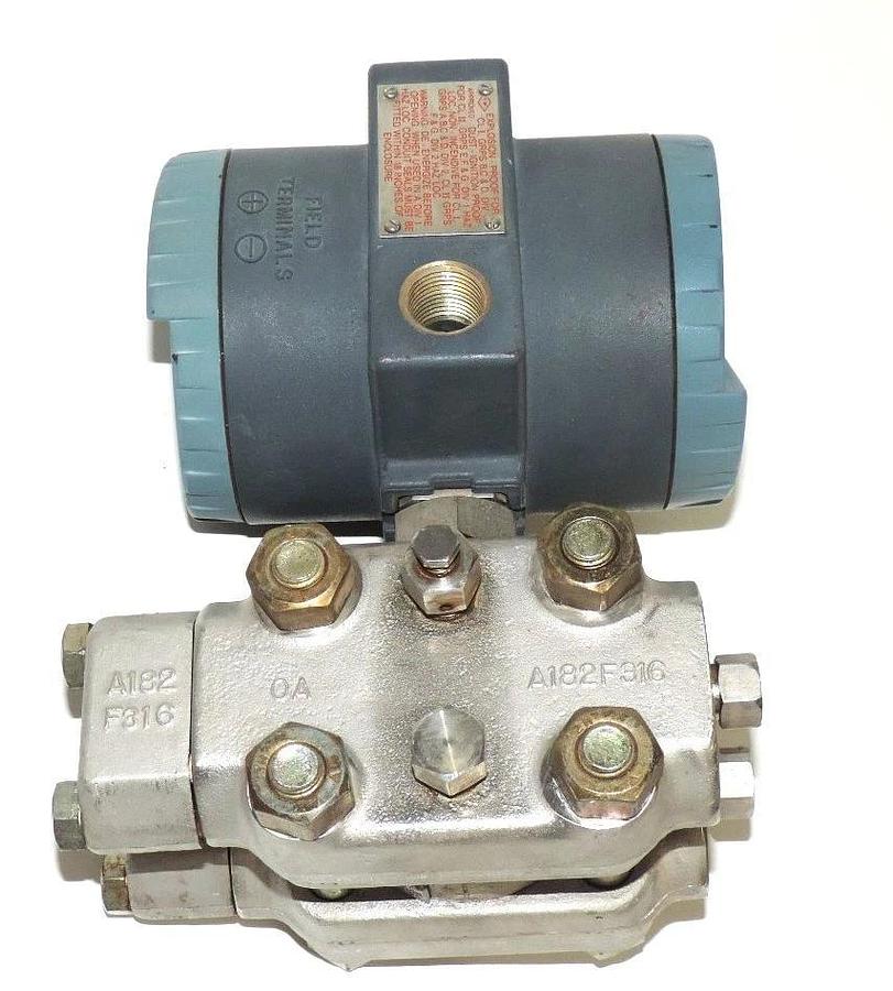 Used FOXBORO 823DP-I3S1NL2-M TRANSMITTER W/ B0139FY M/821AL,823,827 LOW RNG: 4-20mA