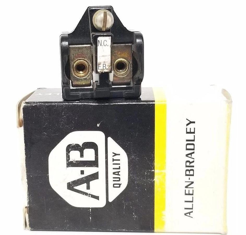 Used ALLEN BRADLEY 1495-G1 AUXILIARY CONTACT SIZE 1-2, 600V, 1495G1, SER. L (IN BOX)
