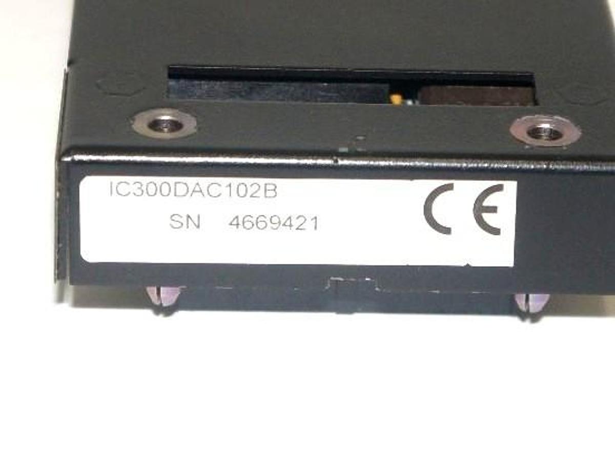 Used GE FANUC IC300DAC102B ANALOG OUTPUT MODULE IC300DAC102
