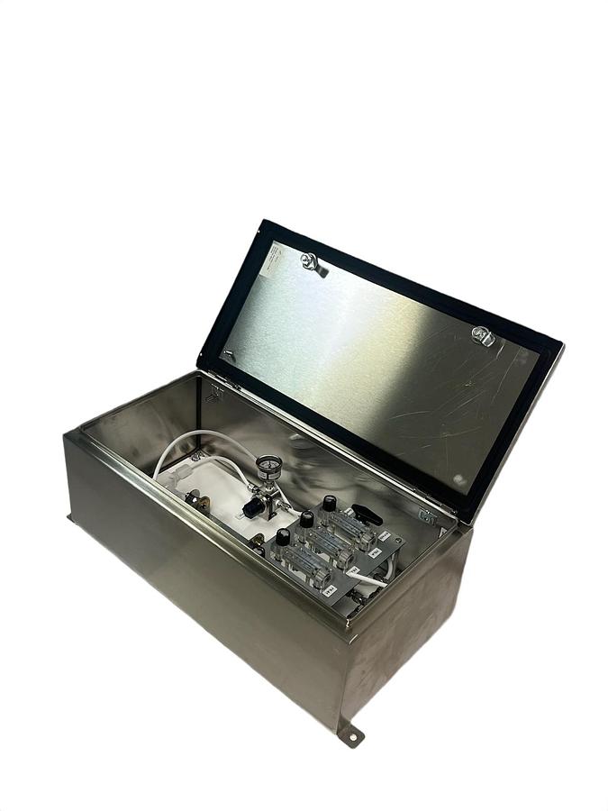 Used Envea DAAMS 3-Tube Gas Sampling System | SMC Regulator & Dwyer Gauge | NSNP