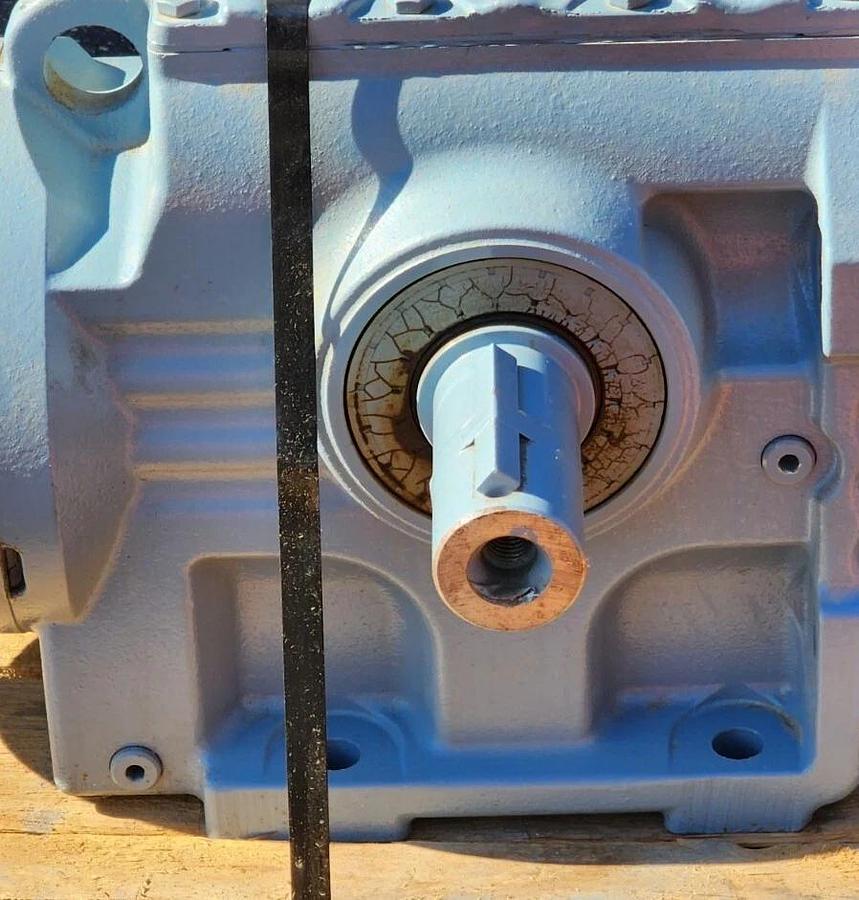 Used NEW SEW-EURODRIVE S77AM145 GEARBOX REDUCER 123.20:1 RATIO