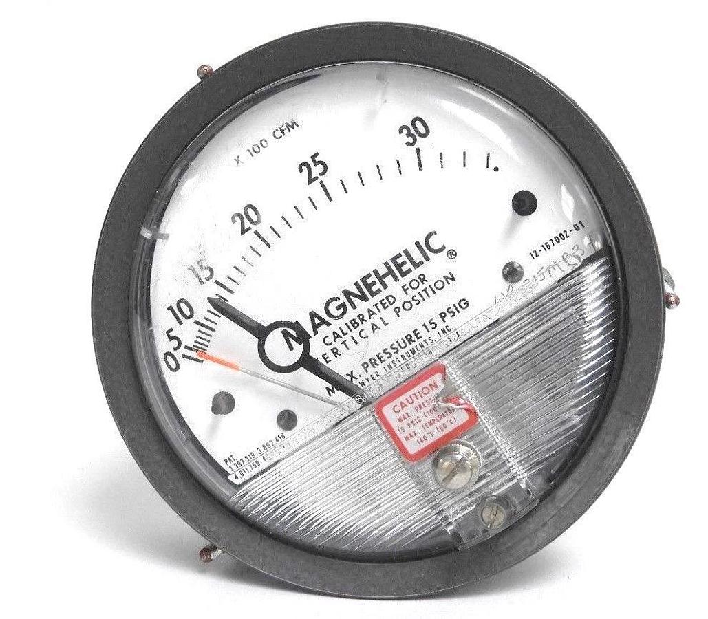 Used DWYER 12-167002-01 PRESSURE GAUGE 15 PSIG 1216700201