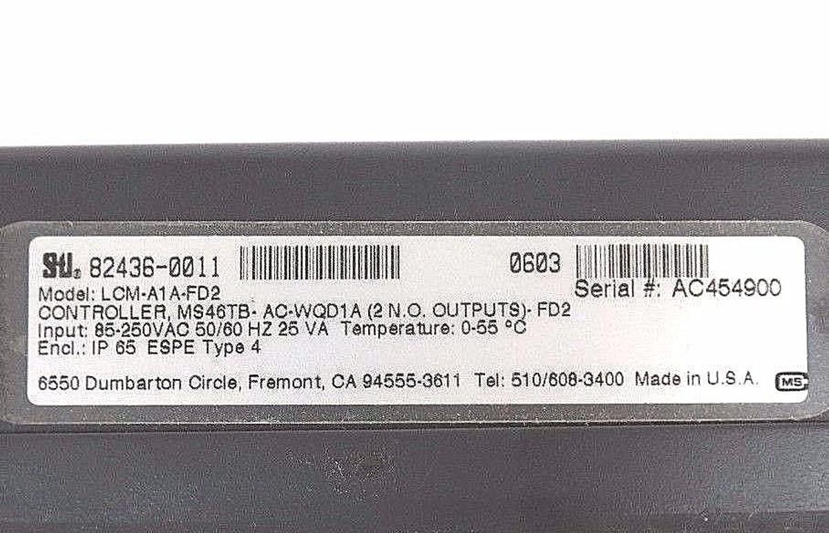 Used NIB STI LCM-A1A-FD2 LIGHT CURTAIN CONTROLLER 82436-0011 MS46TB-AC-WQD1A-FD2