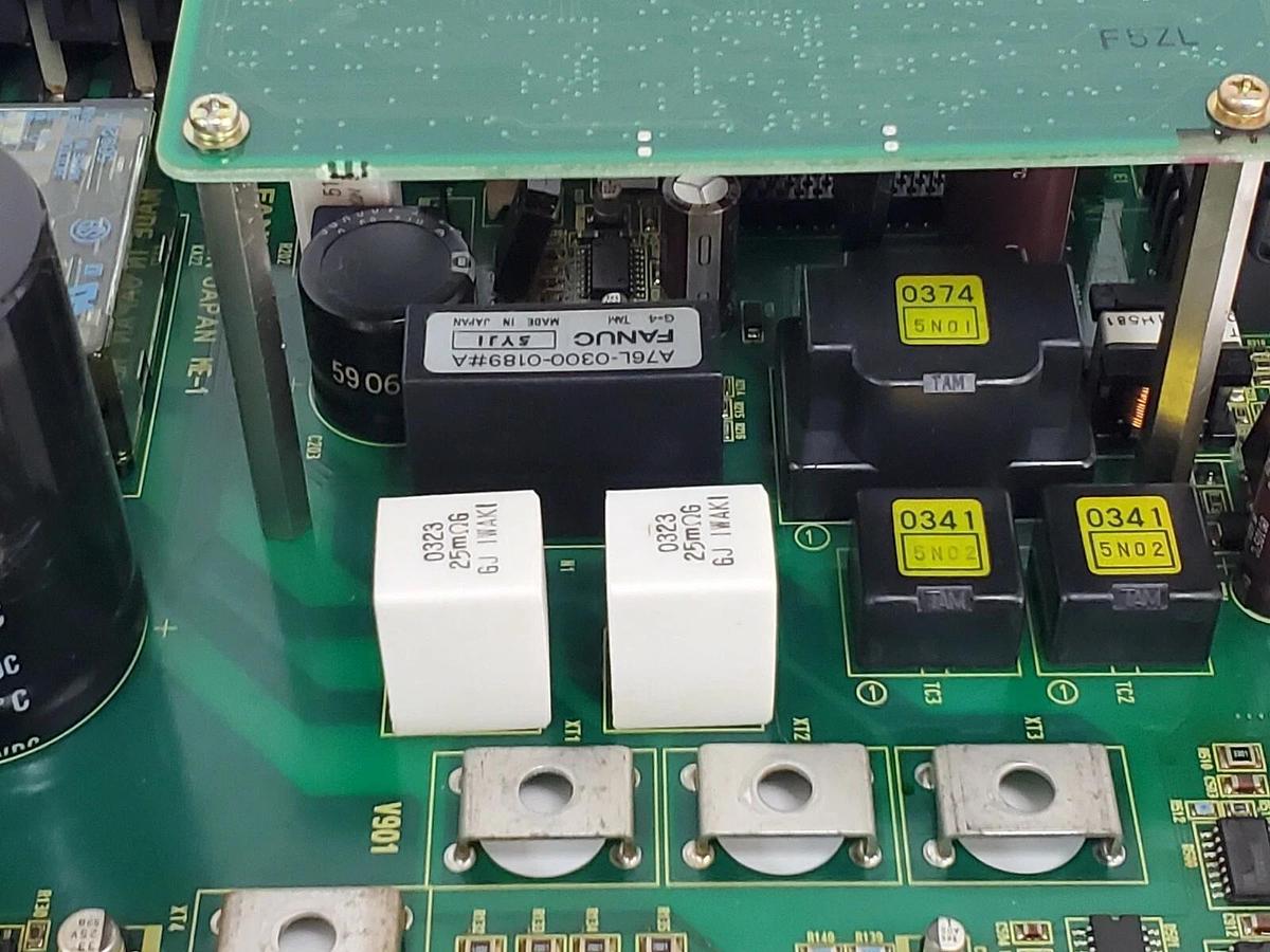 Used FANUC A20B-2002-0040/04C POWER CIRCUIT BOARD A20B-2002-0040, A20B-2002-0031/03C