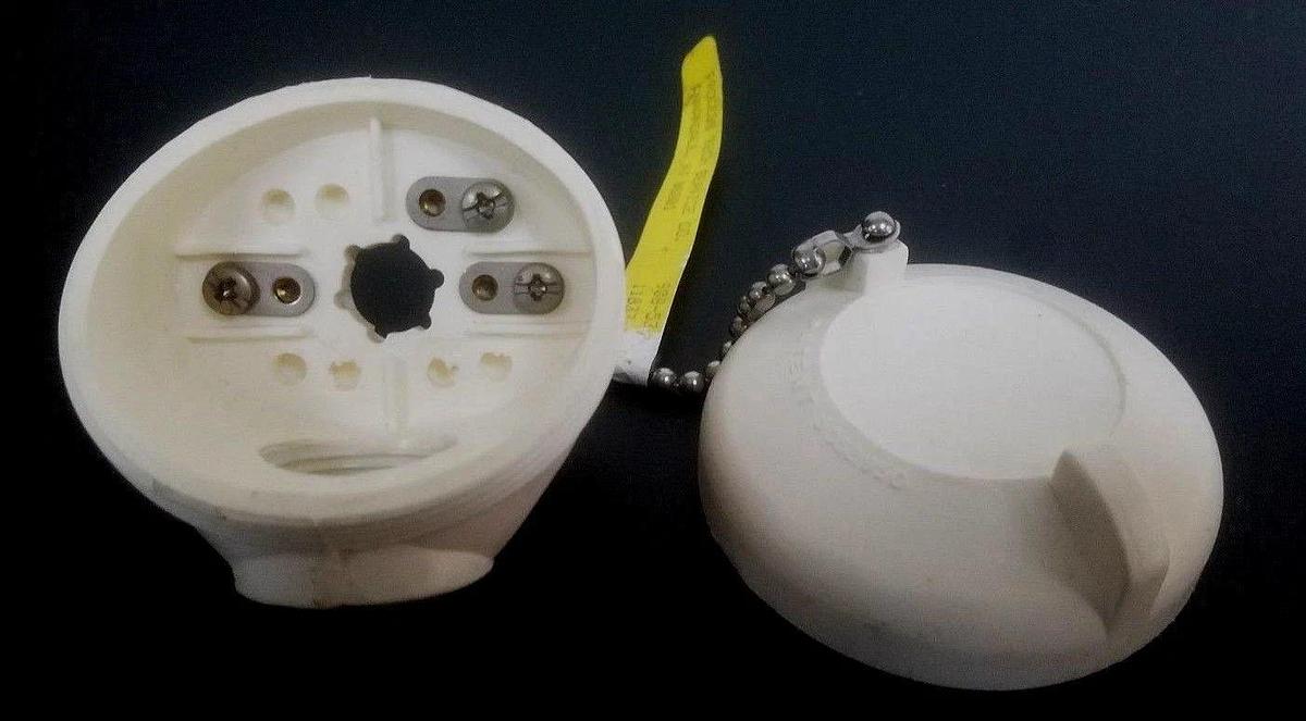Used PROCESS TECH R5T185L48053-00-65 TEMPERATURE SENSOR HEAD R5T185L480530065
