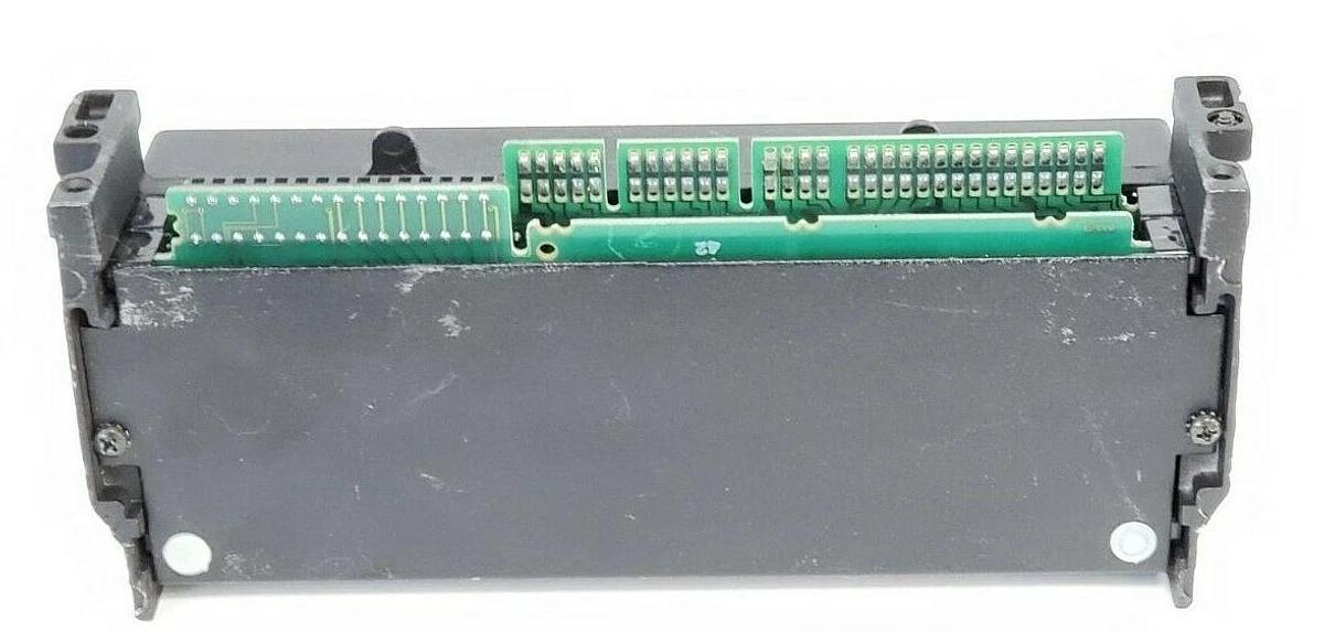 Used GE FANUC IC660EBD024 ELECTR. MODULE 2/24 VDC SOURCE I/O 32 CIRCUIT