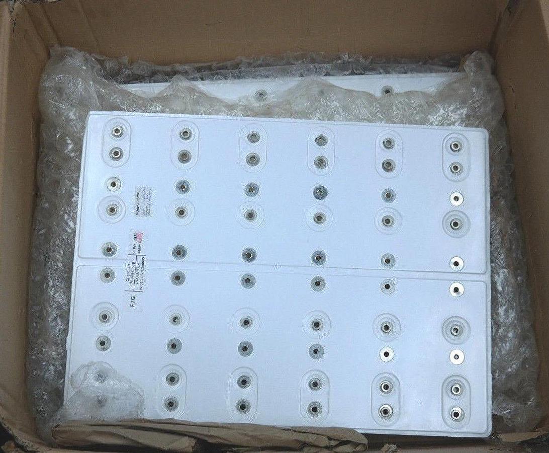 LOT OF 2 NEW AVL TCSPPLASTA.01 SANDWICH BARRINGS HR00-34/P CDE084VB 70308683 CE