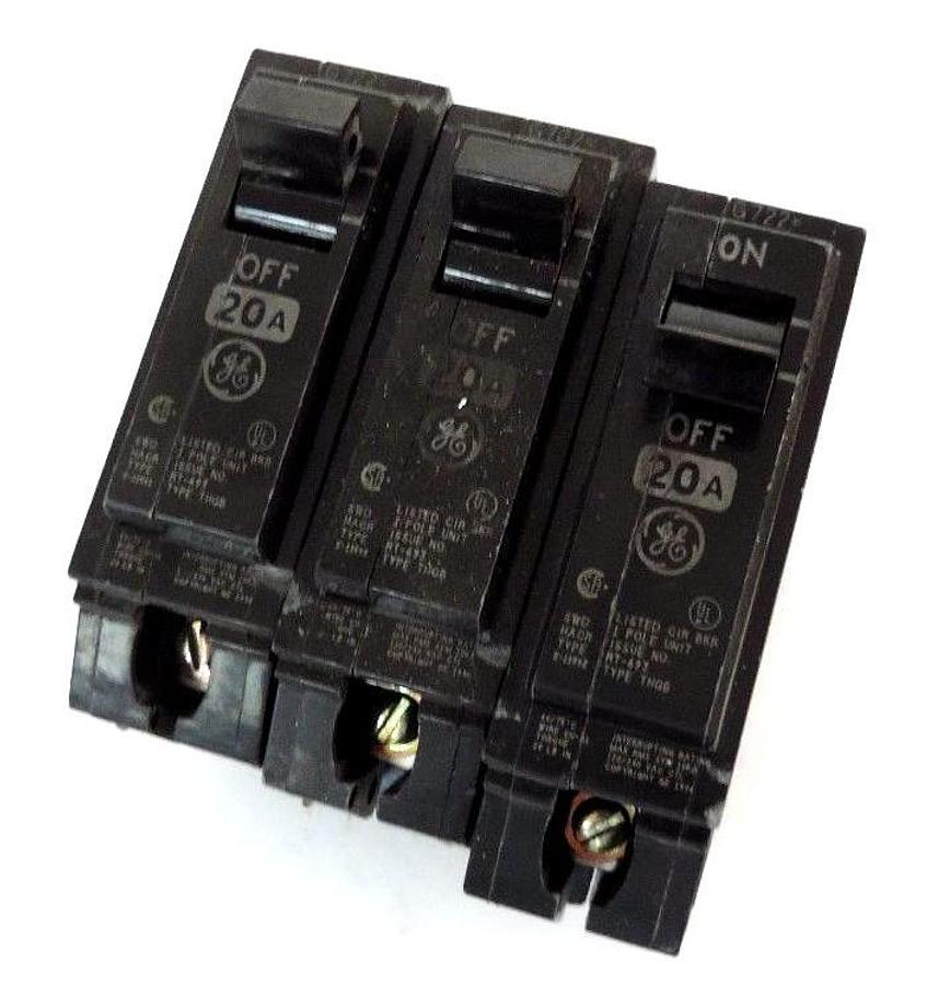 Used LOT OF 3 GENERAL ELECTRIC TYPE RT-693 CIRCUIT BREAKERS TYPE THQB, 1P, 20A