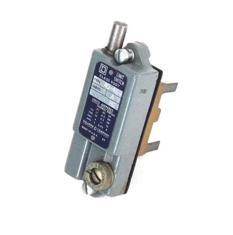 Used SQUARE D 9007-A046 LIMIT SWITCH PLUG IN BODY SER A 9007A046